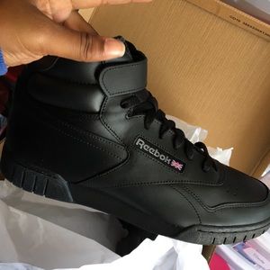 mens black reebok classics